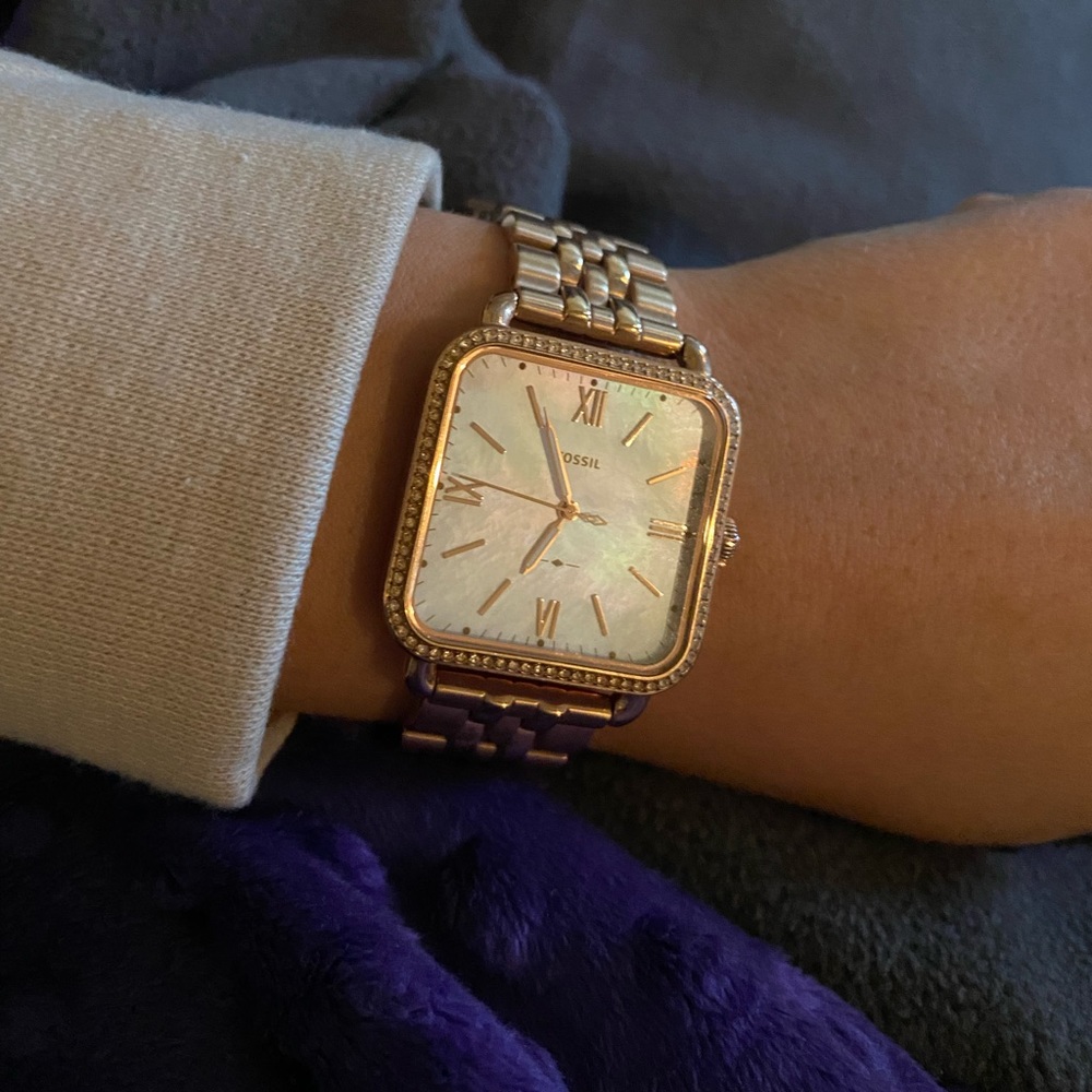 Fossil rose gold watch